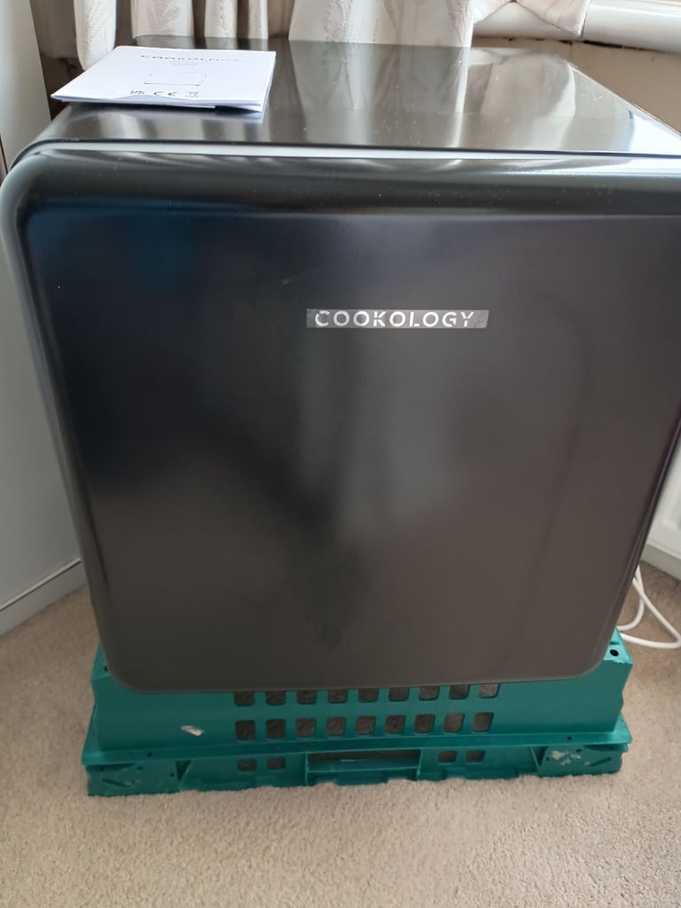 TABLE TOP FRIDGE COOKOLOGY