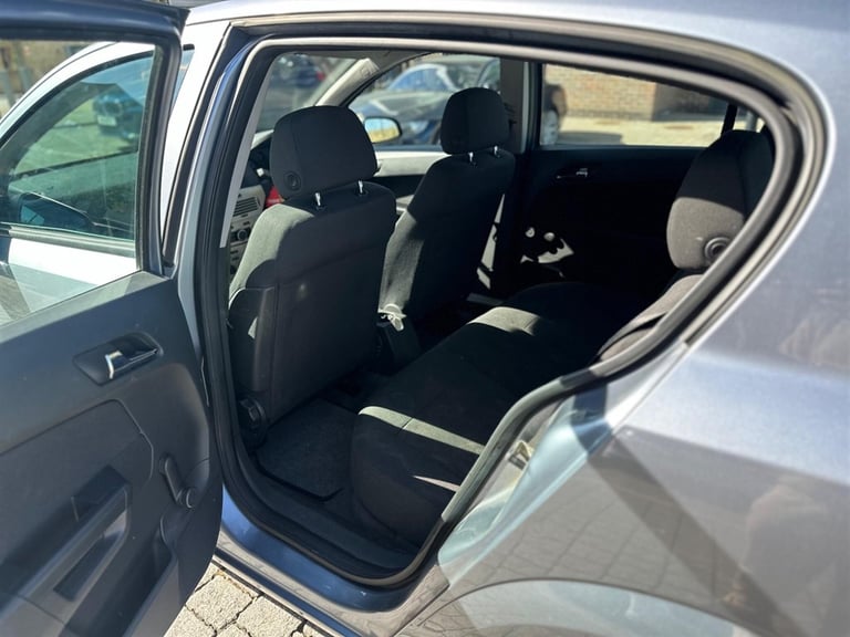 2008 Vauxhall Astra 1.8i 16v Life 5dr Hatchback Petrol Automatic