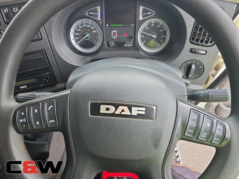 2022 (22) DAF FA LF 230 18T 4x2 Skip Loader - 166,000KMS