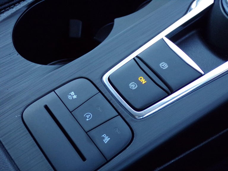 2022 Ford Kuga Kuga Titanium 5 Door 2.0L EcoBlue 190PS AWD 8 Speed Automatic HATCHBACK Diesel Aut...