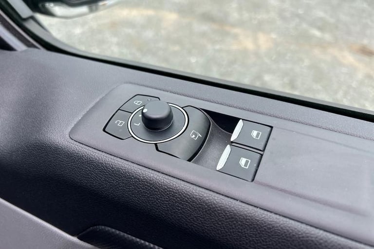 2025 Ford Transit Custom 280 Limited L2 LWB FWD 2.0 EcoBlue 136ps Low Roof, CAMERA, PARKING SENSO...
