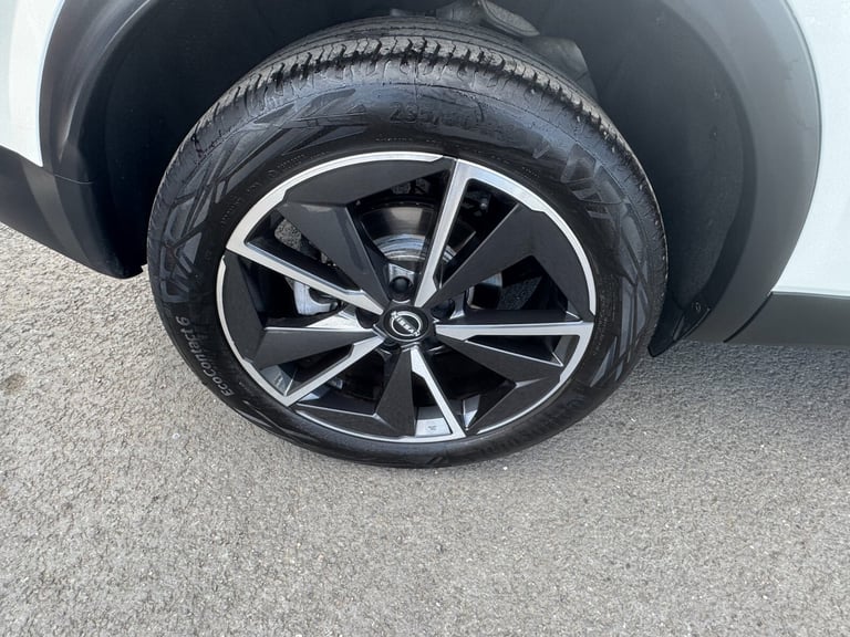 2023 Nissan Qashqai 1.3 DiG-T MH Tekna 5dr Hatchback Petrol Manual