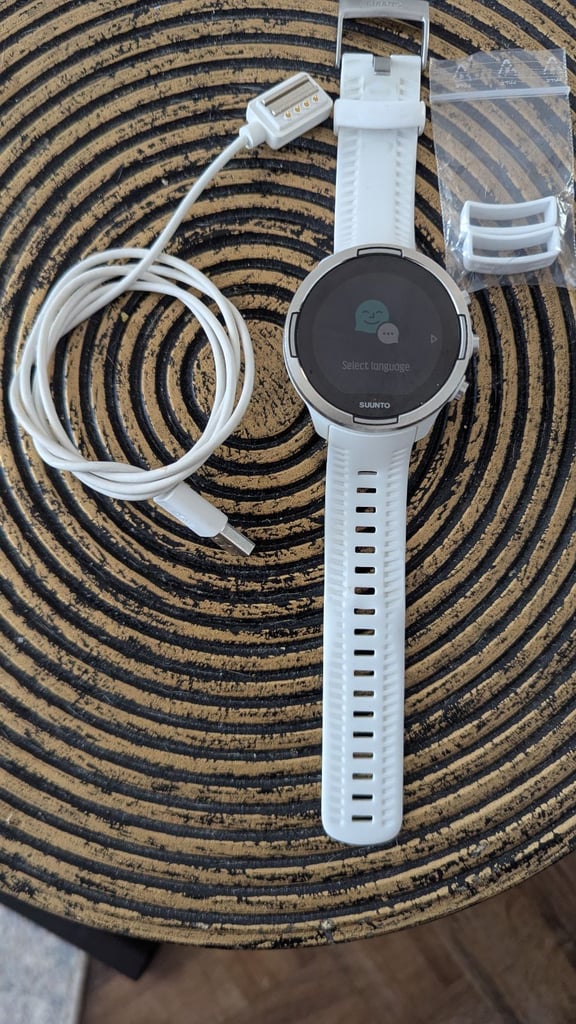 SUUNTO 9 BARO (White) NOW £75 Delivered!!