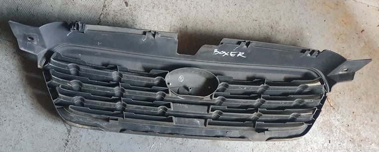 Subaru Outback Boxer Front Bumper Grille 2009