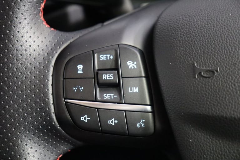 2024 Ford Kuga 2.5 Duratec 14.4kWh ST-Line X 5dr CVT (PAN ROOF) Automatic