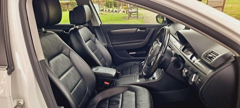 2014 Volkswagen Passat 2.0 TDI Bluemotion Tech Executive 5dr Estate £35 road tax ESTATE Diesel Ma...