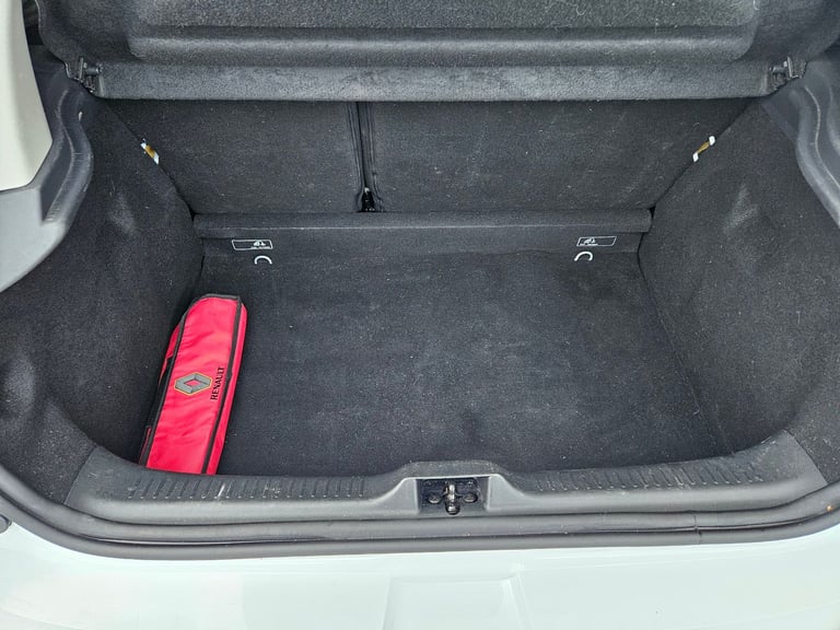 Renault, CLIO, Hatchback, 2018, Manual, 898 (cc), 5 doors