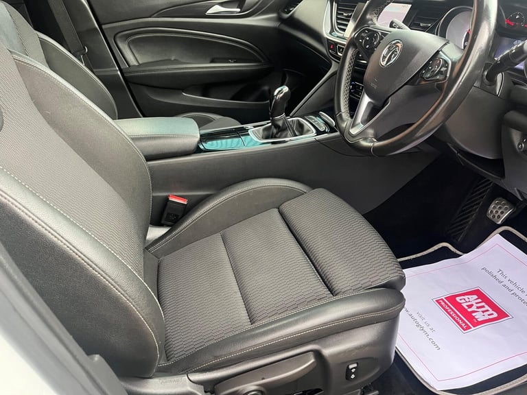 2018 Vauxhall Insignia 2.0 Turbo D BlueInjection SRi Nav Sports Tourer Euro 6 (s/s) 5dr ESTATE Di...