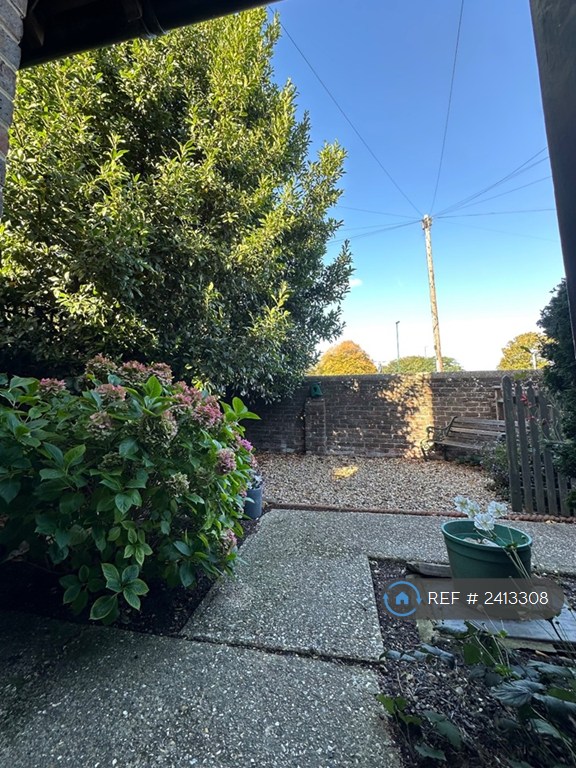 3 bedroom house in South Terrace, Bognor Regis, PO22 (3 bed) (#2413308)