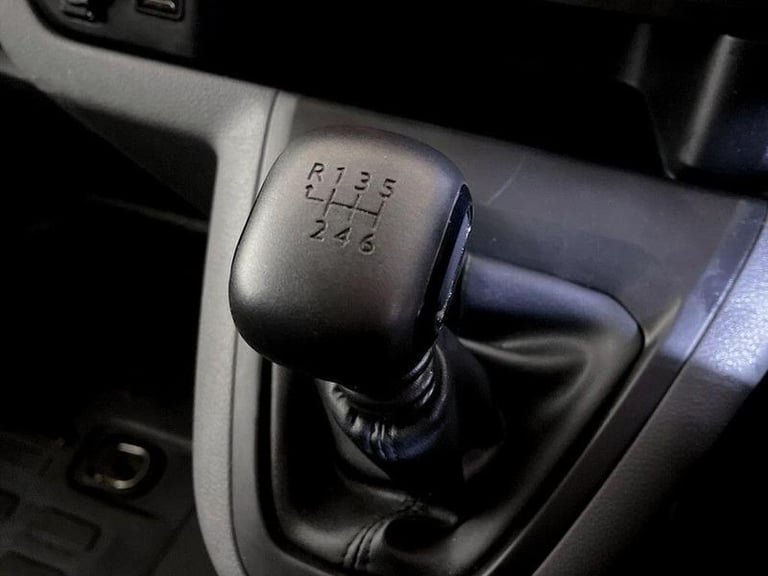 2022 Vauxhall Vivaro 2700 1.5d 100PS Sportive H1 Van PANEL VAN DIESEL Manual