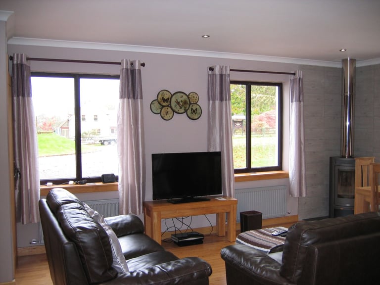 Modern furnished Cottage for rental a short drive north of Fort William