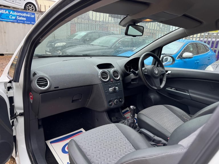 2013 Vauxhall Corsa 1.4 16V SE Euro 5 3dr HATCHBACK Petrol Manual