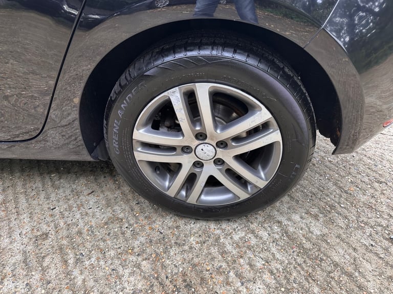 2010 Volkswagen Golf 2.0 TDi 140 SE 5DR NEW MOT LEZ FREE HATCHBACK Diesel Manual