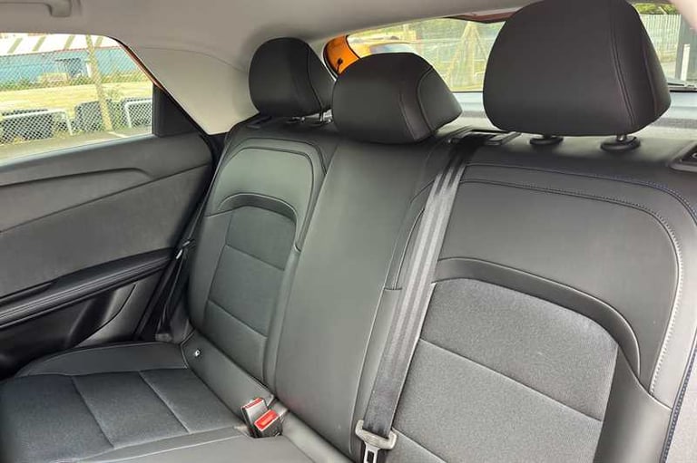 2025 MG MG4 64kWh Trophy Long Range Hatchback 5dr Electric Auto (203 ps) Hatchback Electric Autom...