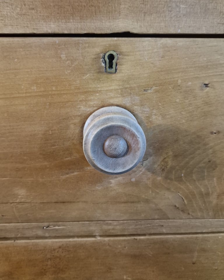 Mid to Late Victorian Pine Chest of Drawers