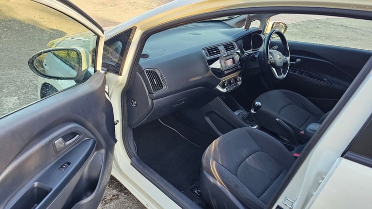 Kia, RIO, Hatchback, 2015, Manual, 1248 (cc), 5 doors