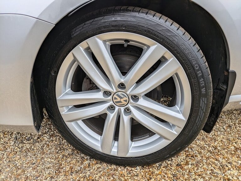 2014 Volkswagen Passat 2.0 TDI Bluemotion Tech Executive Style 5dr DSG ESTATE DIESEL Automatic