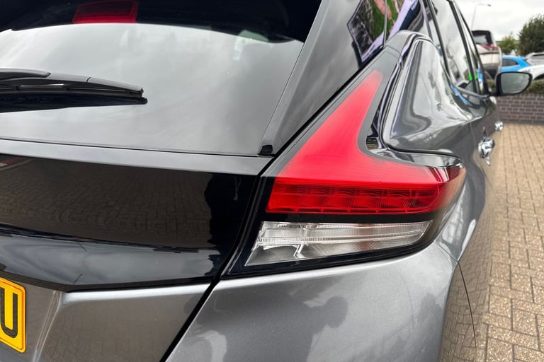 2022 Nissan Leaf 110kW N-Connecta 39kWh 5dr Auto Hatchback Electric Automatic