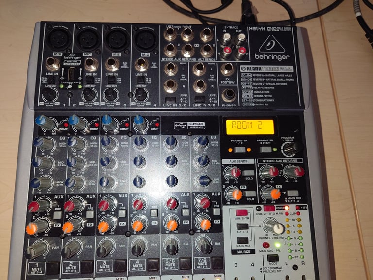 Behringer Xenyx QX1204USB mixing desk 