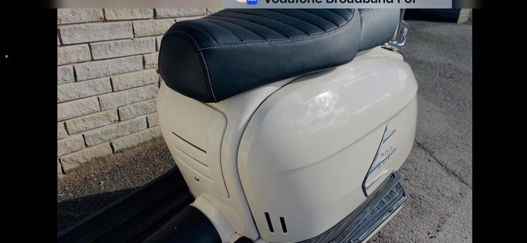 Royal Alloy GP 200 LC scooter