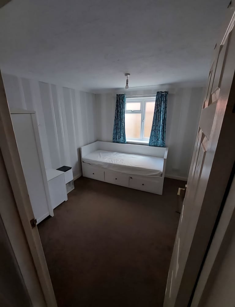 Double Room with ensuite bathroom 