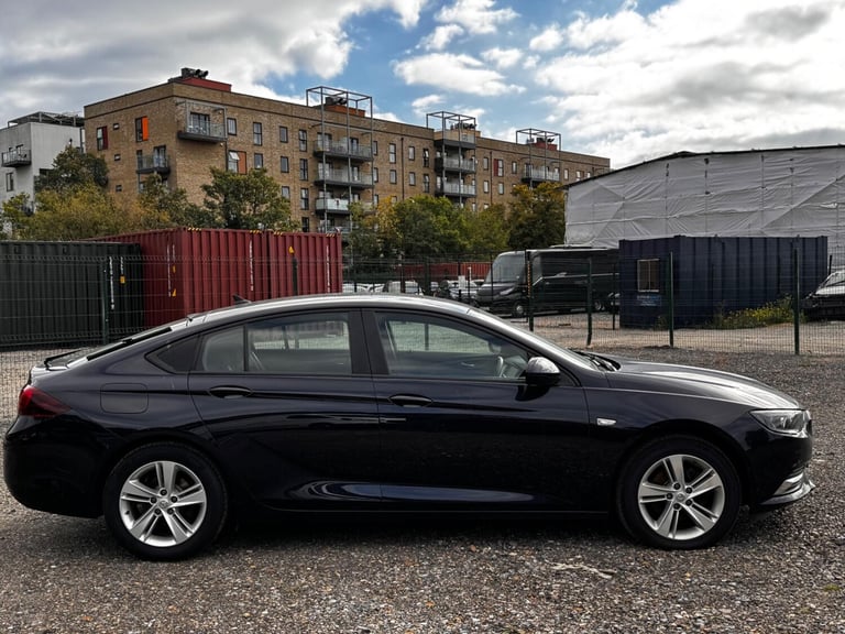 2019 Vauxhall Insignia 1.5T [165] Design Nav 5dr HATCHBACK PETROL Manual