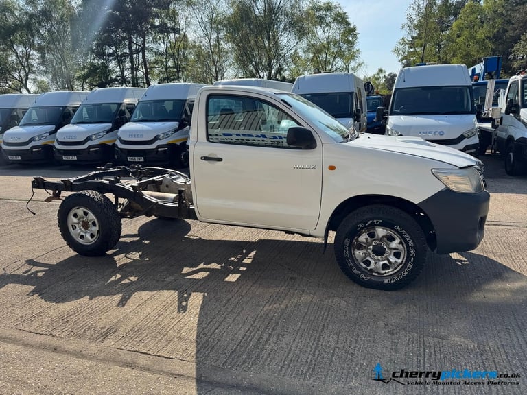 2014 Toyota Hilux 4x4 Chassis Cab Ideal for Tipper Dropside Arb / Arborist Body