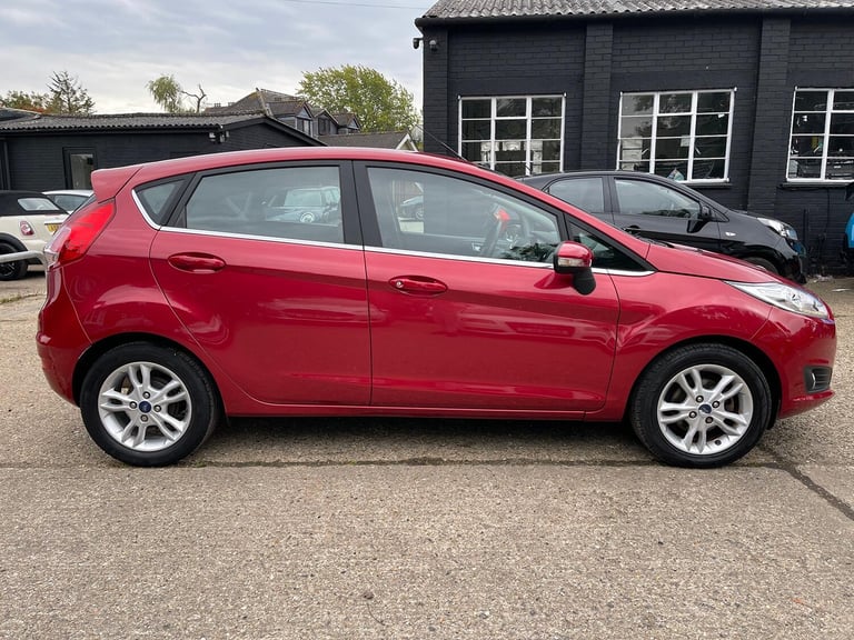 FORD FIESTA 1.0 T EcoBoost Zetec 2015