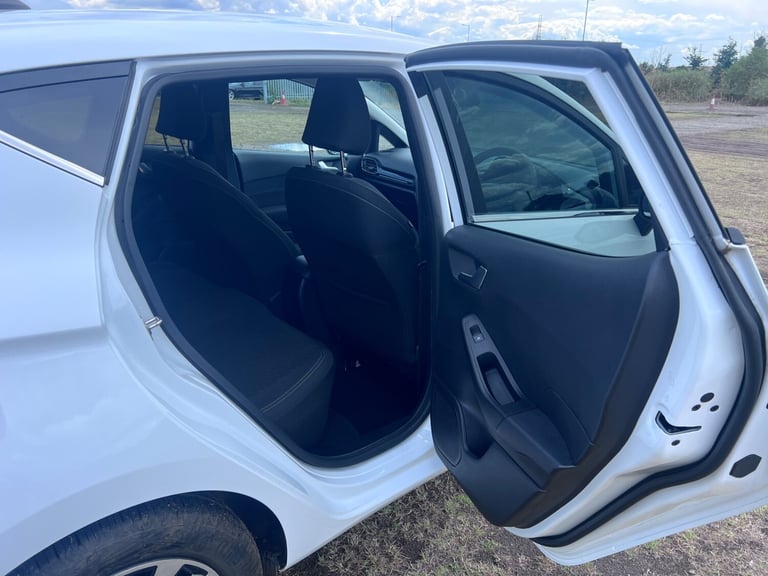 2022 Ford Fiesta TITANIUM MHEV 5-Door Petrol