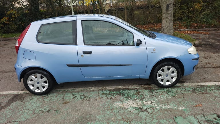 Fiat, PUNTO, Hatchback, 2005, Manual, 1242 (cc), 3 doors