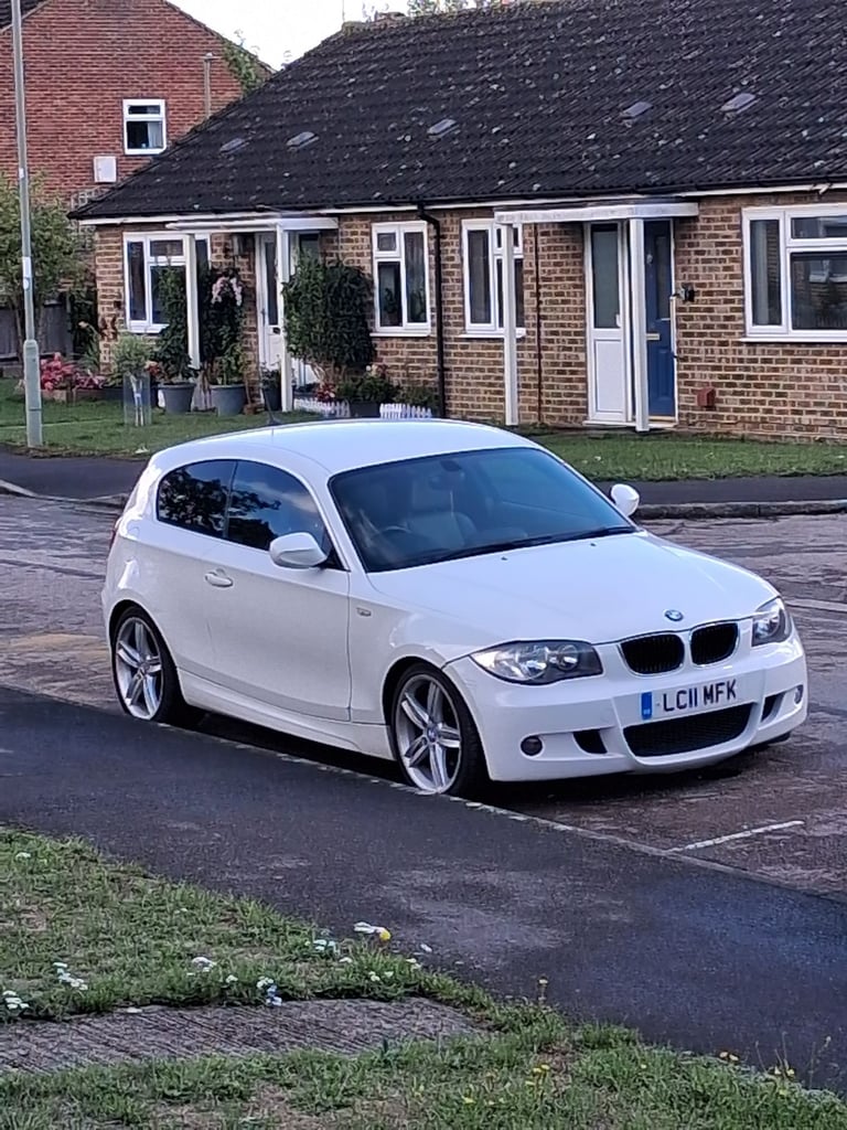 image for BMW, 1 SERIES, Hatchback, 2011, Manual, 1995 (cc), 3 doors