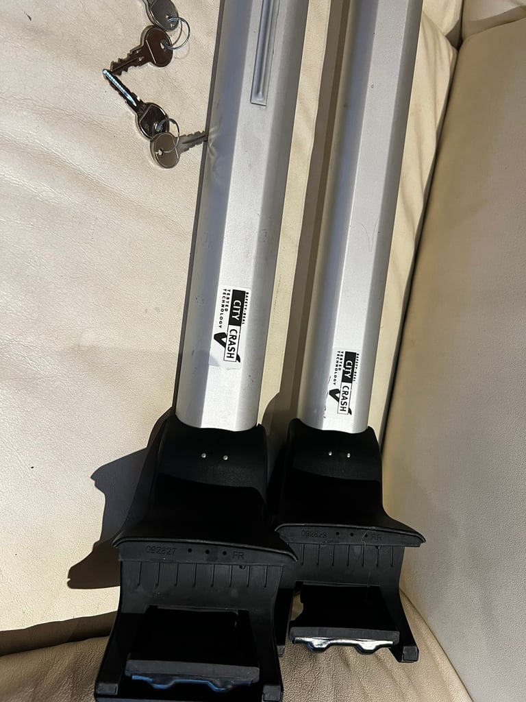 Genuine Porsche Macan Roof Rails Cross Member Set  -m