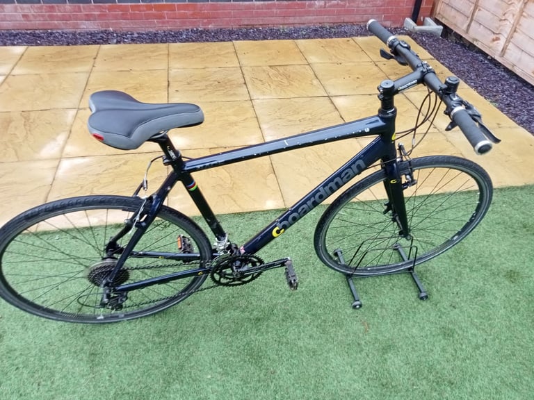 Boardman Aluminium Hybrid Bike.