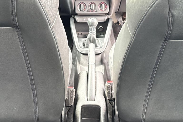  Audi A1 1.0 TFSI S line Hatchback 3dr Petrol Manual Euro 6 (s/s) (Nav) (95 ps) Petrol Manual