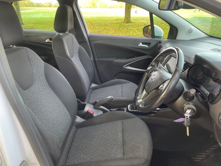 2018 Vauxhall Crossland X 1.2 SE Euro 6 5dr HATCHBACK Petrol Manual