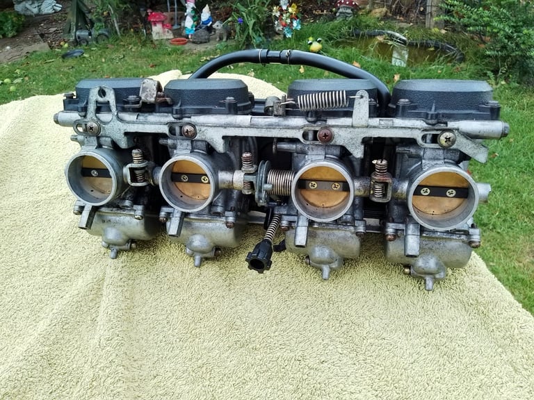 KAWASAKI ZZR 600 D (ZX6) 1992 CARBS USED