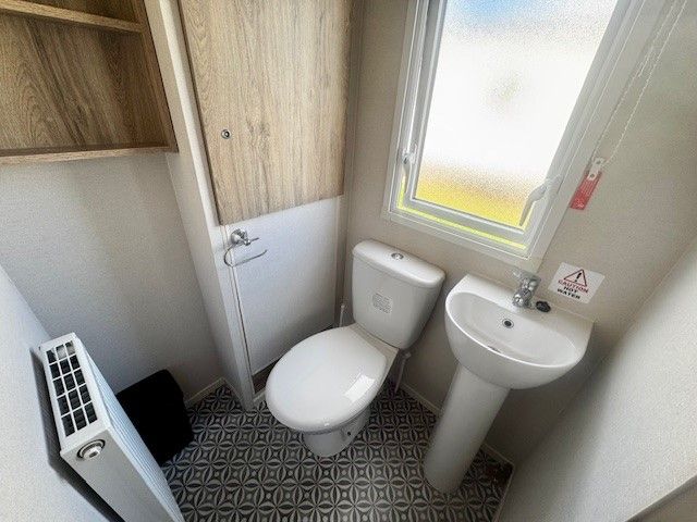 Only one available!! - 3 bedrooms, 2021 model - £35,995
