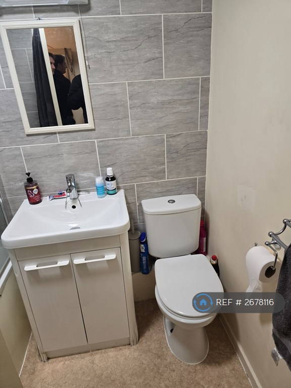 1 bedroom flat in Worcester, Worcester, WR5 (1 bed) (#2678116)