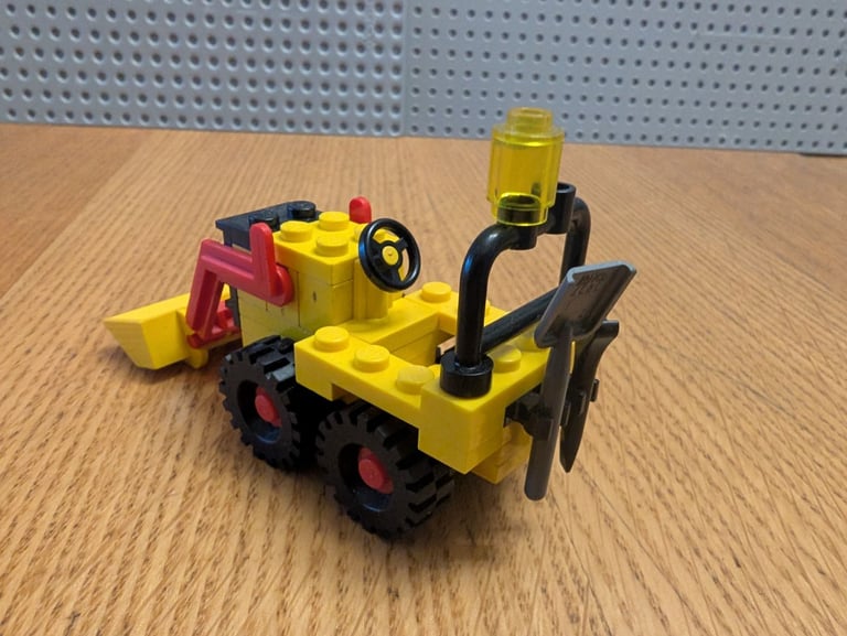 Lego 6698 RV Speed Boat / Lego 6693 Bin Lorry / Lego 6630 Bucket Loader. Complete.