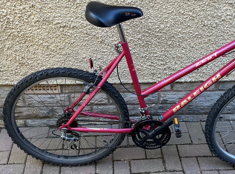 Bike/Bicycle.LADIES RALEIGH “ ZEST “ LARGE FRAME MOUNTAIN BIKE 