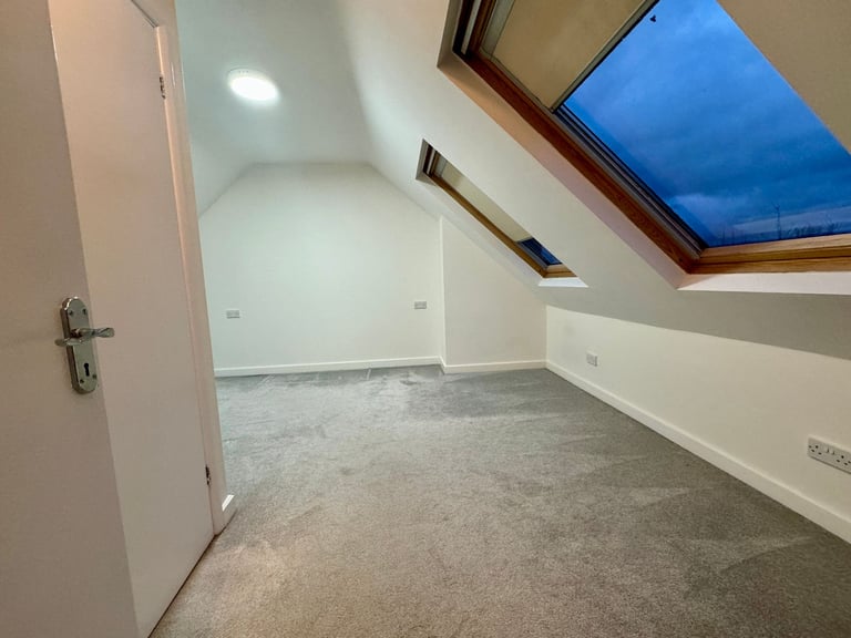 4 Bedroom 2 Bathroom Garage - Winston Court Headstone Lane Harrow HA3 
