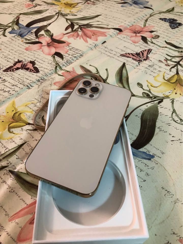 image for iPhone 12 Pro unlocked 512gb immaculate condition