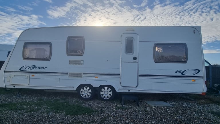 Lunar quasar 6 berth caravan 2005