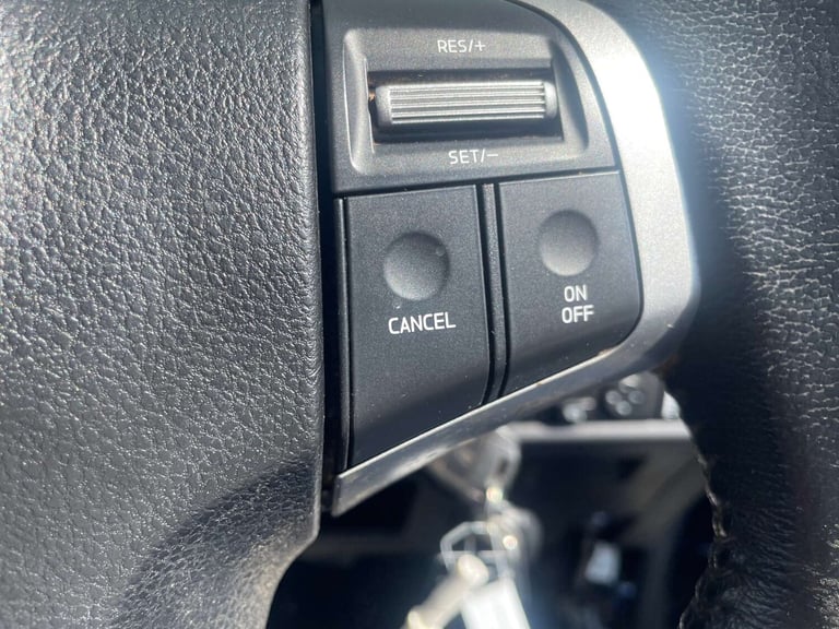 2015 Isuzu D-Max 2.5 D-Max Yukon Twin T Double Cab TD 4WD 5dr Pickup Diesel Manual