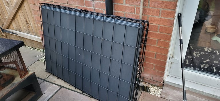 Dog crate