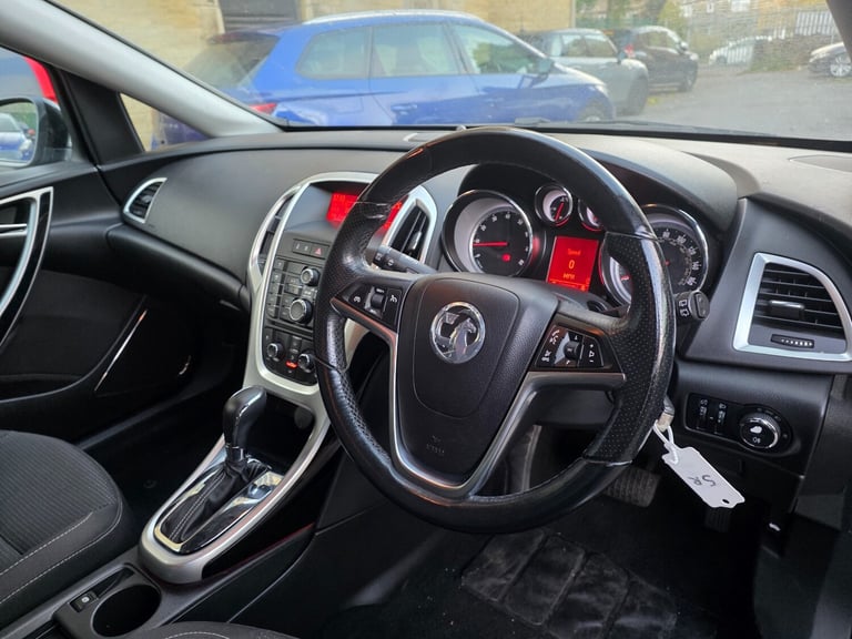 2010 Vauxhall Astra 1.6i 16V SRi 5dr Auto HATCHBACK Petrol Automatic