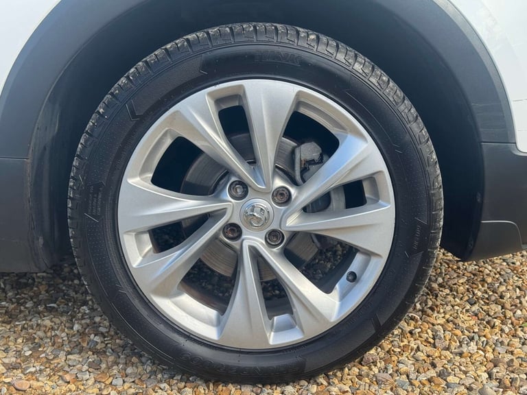 2019 Vauxhall Crossland X 1.2T ecoTec [110] SE 5dr [6 Speed] [S/S] HATCHBACK PETROL Manual