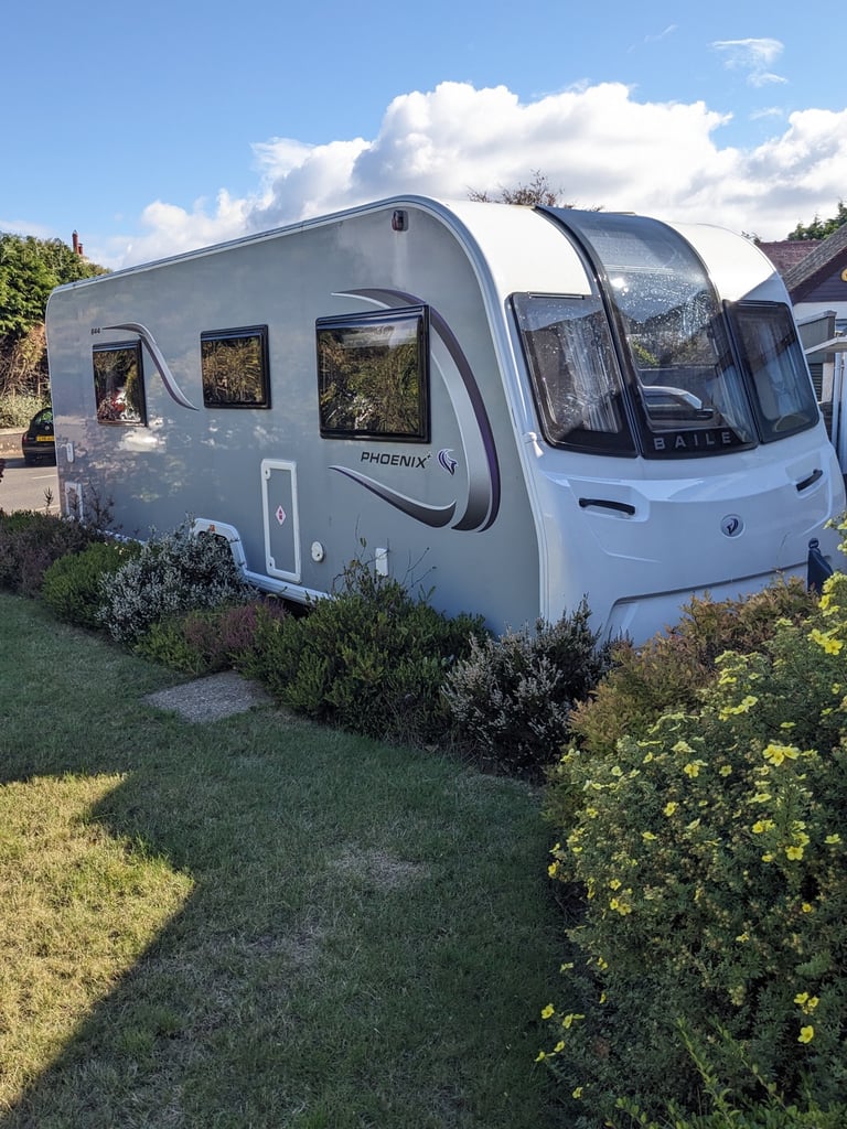 Caravan for sale by private bargain. 