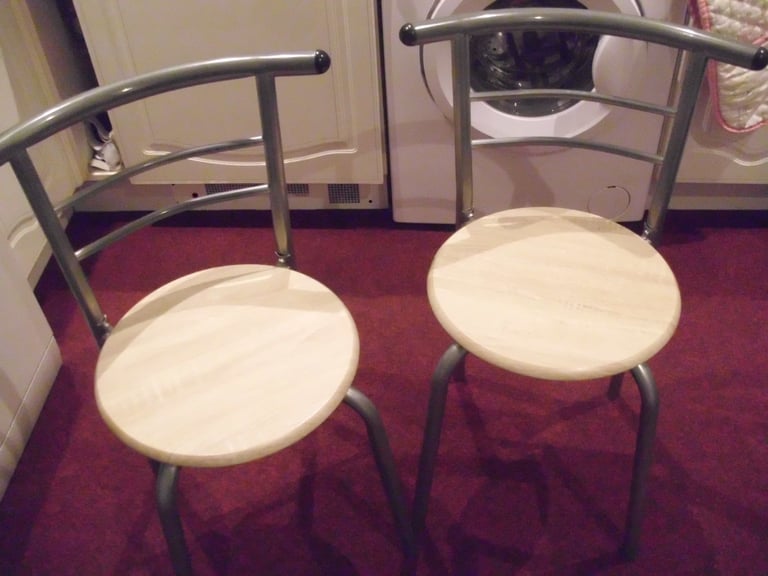 image for Small Table and 2 Chairs