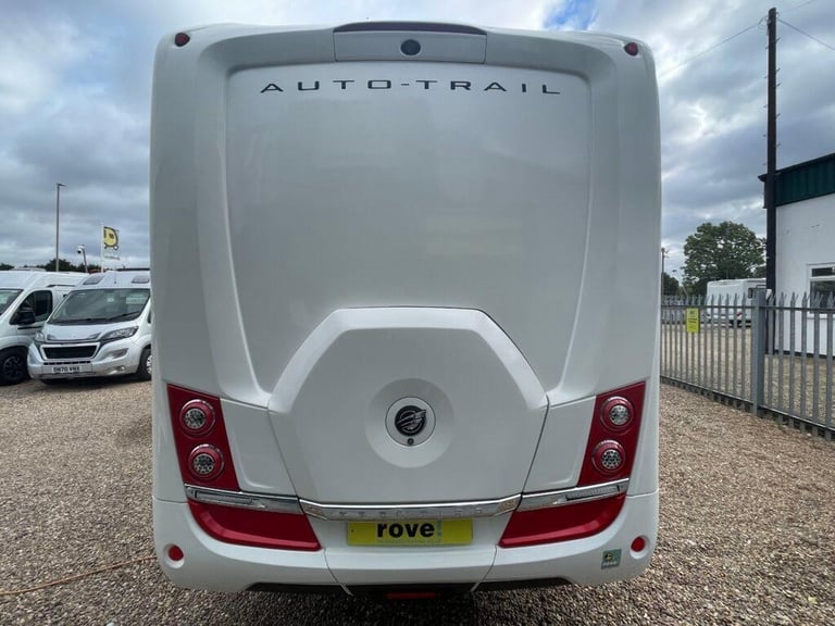 Autotrail Grande GF88 6 Berth Island Bed Tag axle 5000KG End Garage Motorhome